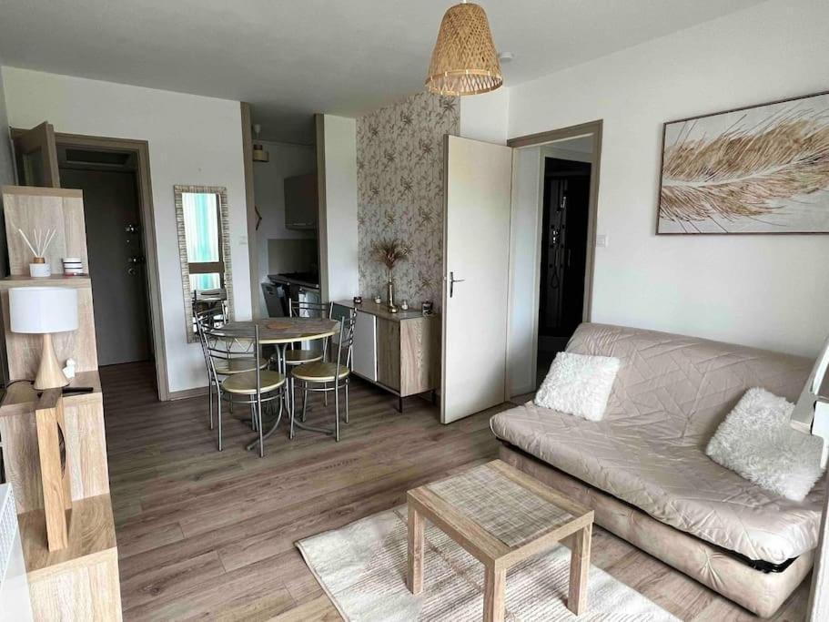 Appartement A 100 M De La Plage St Hilaire De Riez Les Becs Saint-Hilaire-de-Riez Buitenkant foto